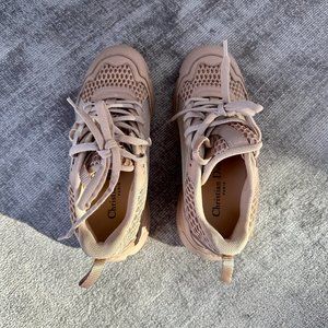 D-CONNECT SNEAKER in nude